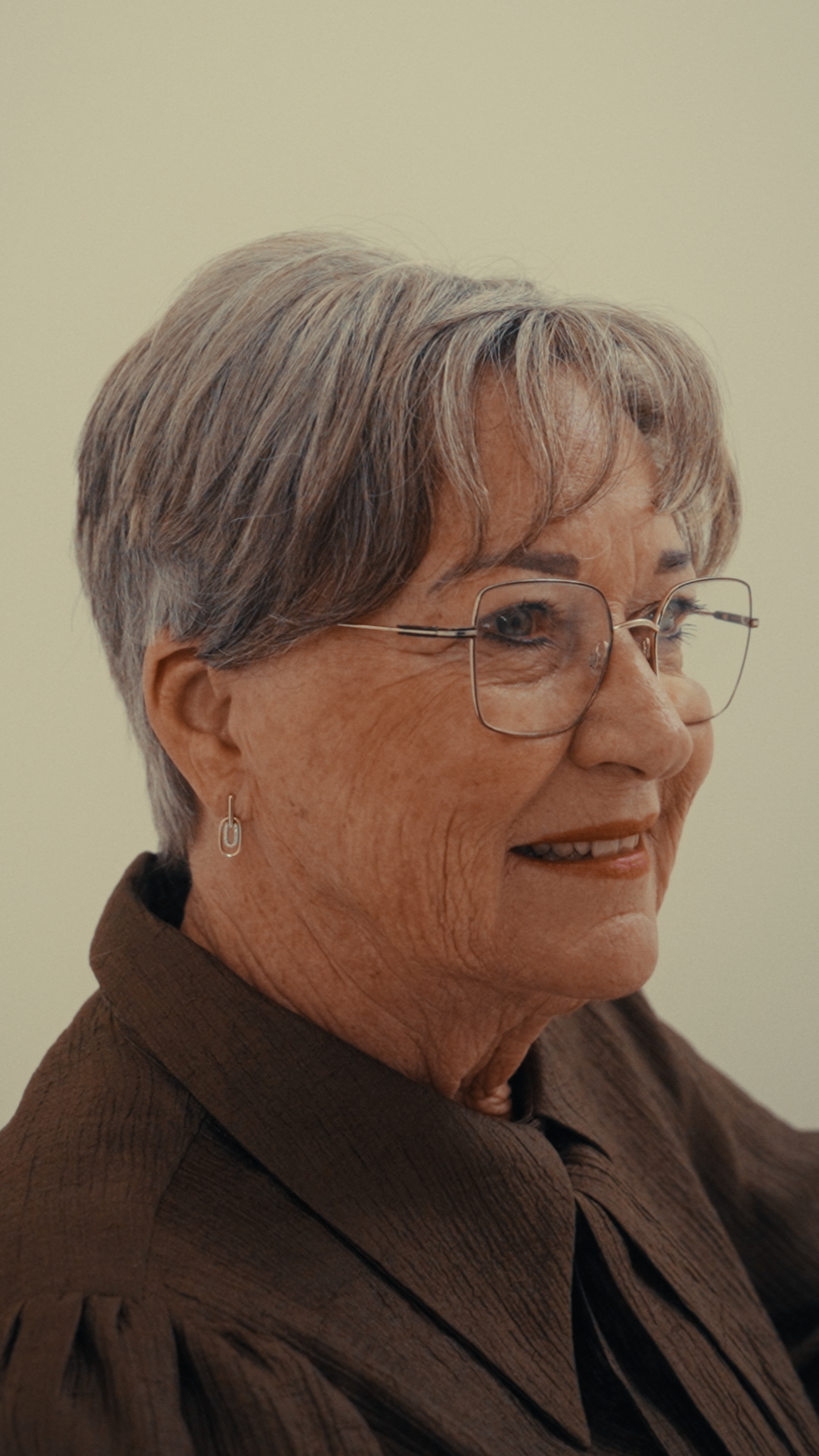 Detail haarstructuur – FUE CT resultaat detail haarstructuur vrouw 75 haartransplantatie natuurlijk resultaat FUE CT